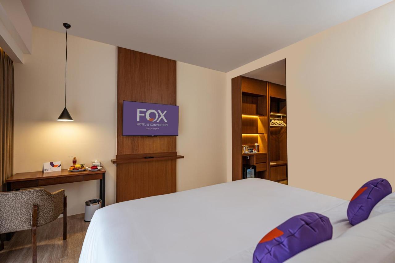 Fox Harris Hotel & Convention Banjarnegara Екстер'єр фото